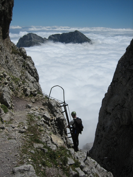 07 Sentiero Castiglione kurz vor der Bocca dei Due Denti.jpg
